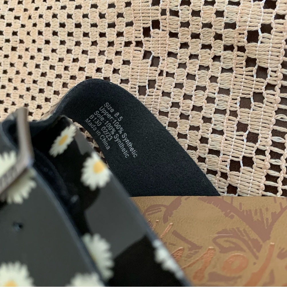 Blowfish Malibu Floral Daisy Sandals - Picture 11 of 11